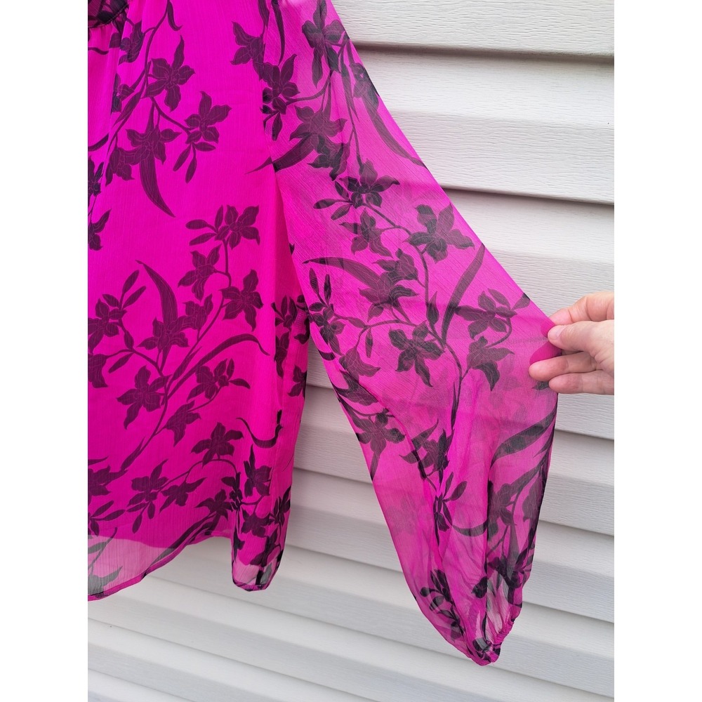 Vince Camuto Women's Bright Magenta Floral Long Sheer Sleeve Lined Blouse Top M - Picture 4 of 13
